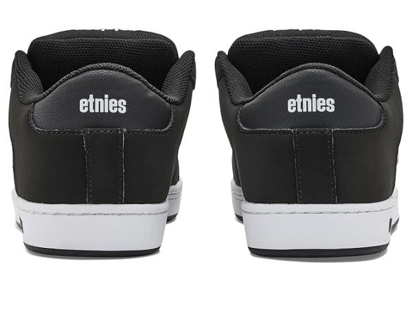 etnies Kingpin 2k etnies Kingpin 2k