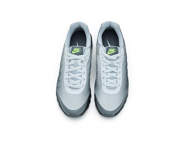 Nike Air Max Invigor