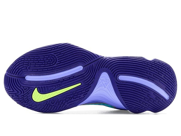Nike Giannis Immortality 4 Nike Giannis Immortality 4