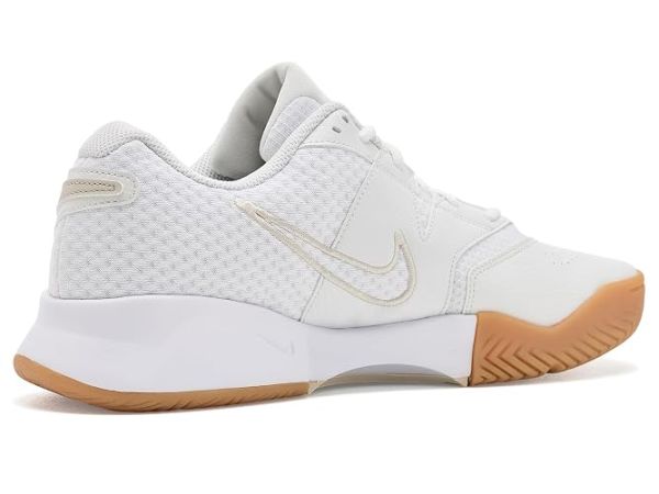 Nike Tennis Court Lite 4 Nike Tennis Court Lite 4