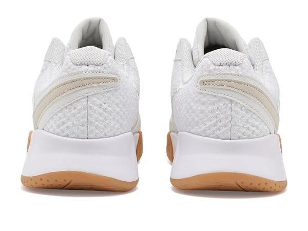 Nike Tennis Court Lite 4 Nike Tennis Court Lite 4