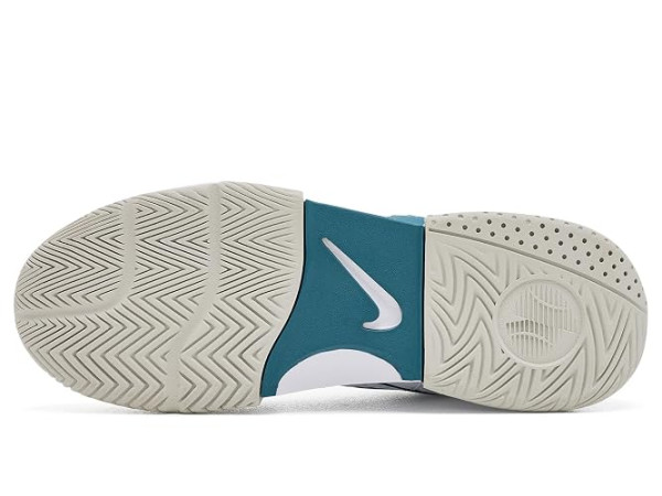 Nike Tennis Court Lite 4 Nike Tennis Court Lite 4