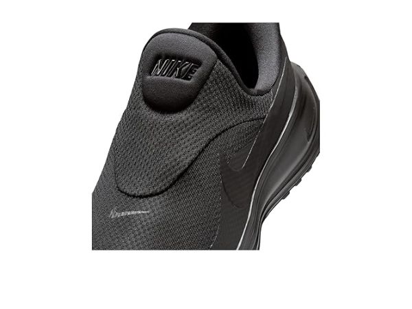 Nike Revolution 8 EasyOn Nike Revolution 8 EasyOn