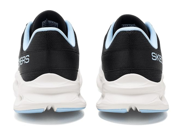 SKECHERS Max Cushioning Glide Step Fairmont