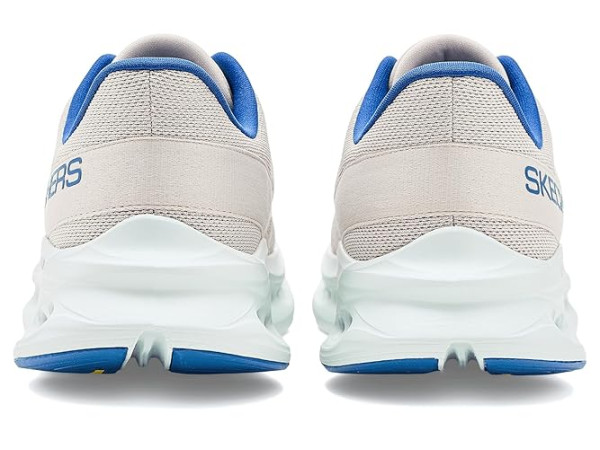 SKECHERS Max Cushioning Glide Step Fairmont