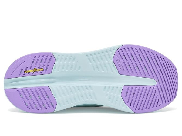 SKECHERS Max Cushioning Glide Step Fairmont