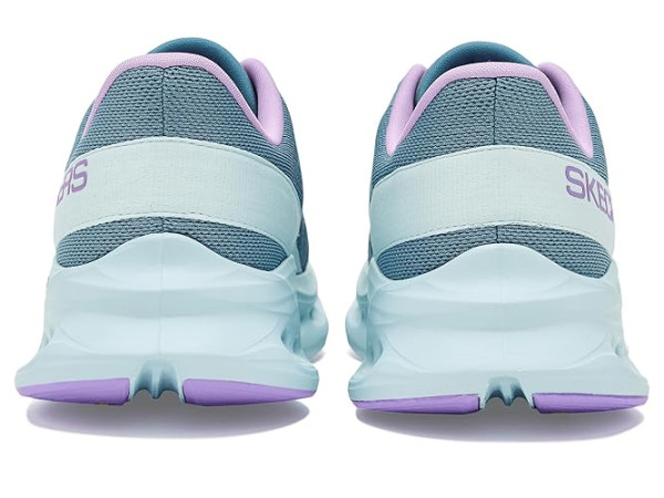 SKECHERS Max Cushioning Glide Step Fairmont