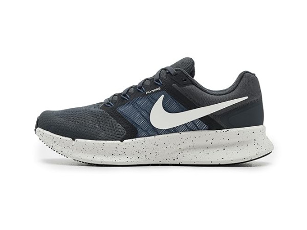 Nike Run Swift 3