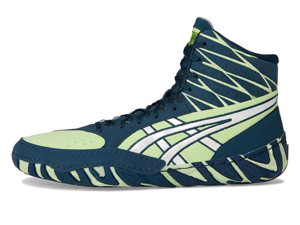 ASICS Aggressor 6