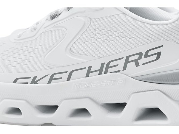 SKECHERS Glide-Step Altus