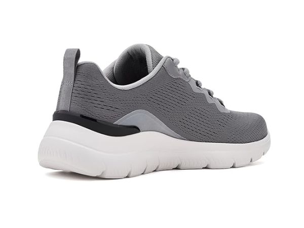 SKECHERS Arch Fit Summits