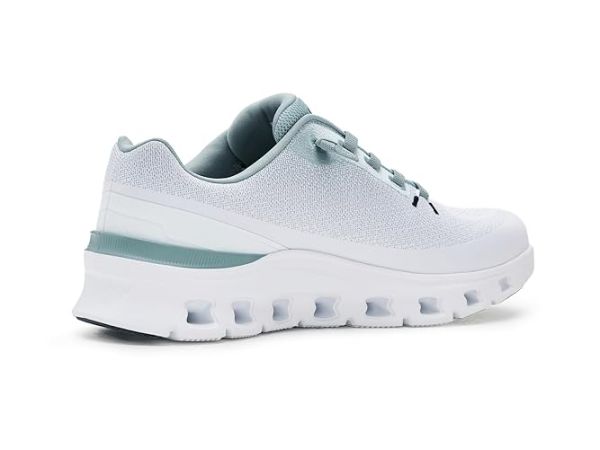 SKECHERS Glide-Step Pro Waverra SKECHERS Glide-Step Pro Waverra