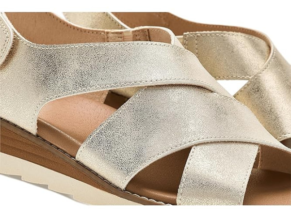 BOBS from SKECHERS Bobs Arch Fit Oasis - Cozy Crosser BOBS from SKECHERS Bobs Arch Fit Oasis - Cozy Crosser