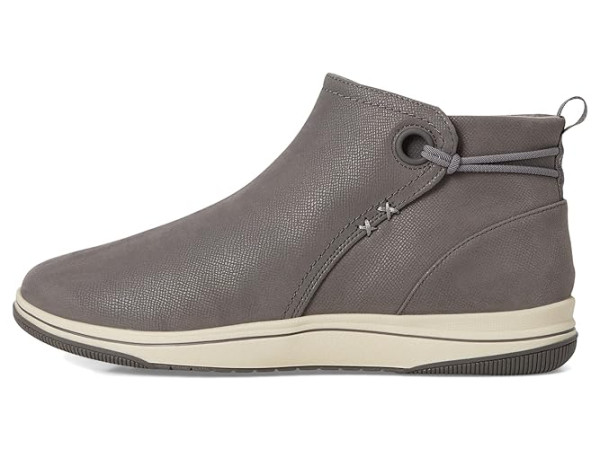 Clarks Breeze Derby
