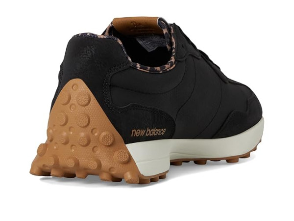 New Balance Golf 327 Spikeless Golf Shoes New Balance Golf 327 Spikeless Golf Shoes