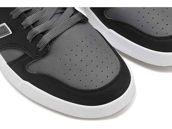 New Balance Golf 480 Spikeless Golf Shoes New Balance Golf 480 Spikeless Golf Shoes
