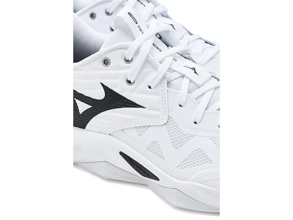 Mizuno Wave Momentum 4 Pro