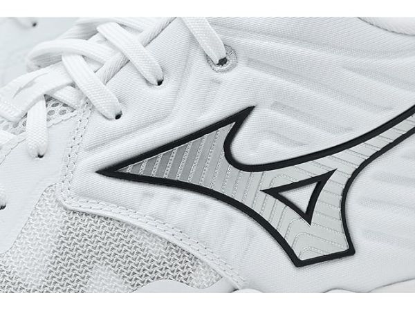 Mizuno Wave Momentum 4 Elite Mid