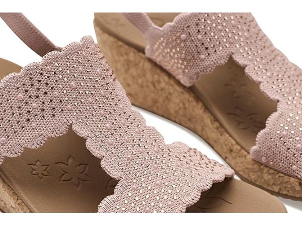 SKECHERS Arch Fit Beverlee 2.0 - My Fav SKECHERS Arch Fit Beverlee 2.0 - My Fav