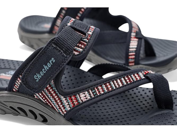 SKECHERS Reggae - (Toeloop) SKECHERS Reggae - (Toeloop)