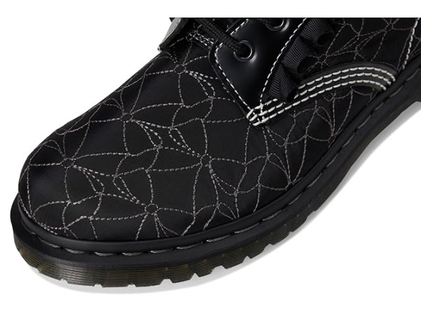 Dr. Martens 1460 Frill