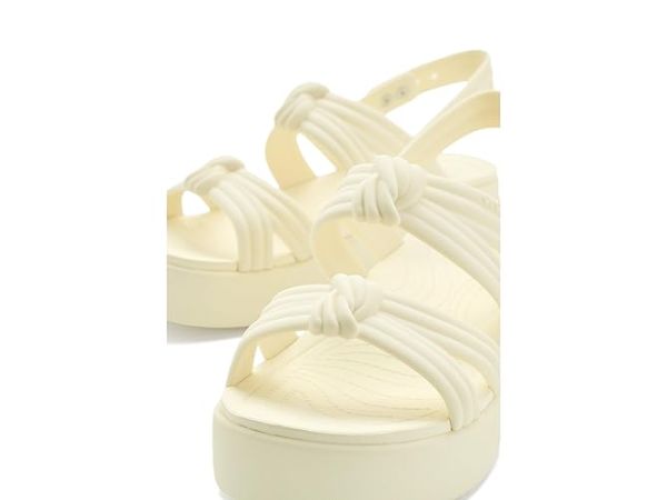 Crocs Brooklyn Knot Low Wedge Crocs Brooklyn Knot Low Wedge