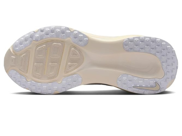 Nike Vomero 18 Essential Nike Vomero 18 Essential
