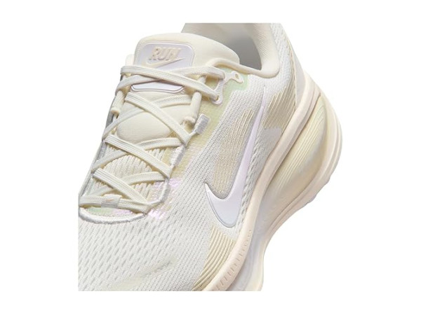 Nike Vomero 18 Essential Nike Vomero 18 Essential