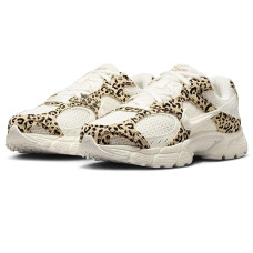 Nike V5 RNR Suede