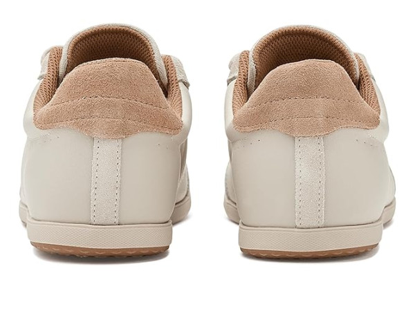 BOBS from SKECHERS Bobs Beso - Trendy Trek