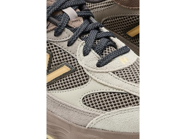 New Balance Classics 603