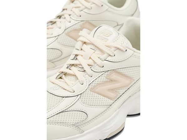 New Balance Classics 603