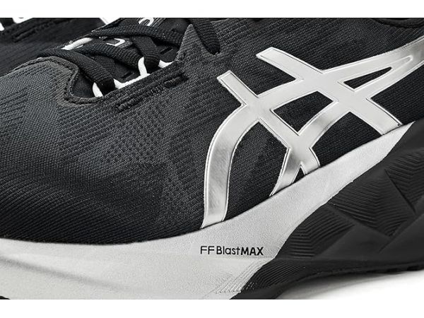 ASICS Novablast 5 Platinum