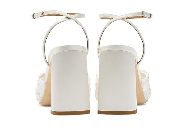 Badgley Mischka Wila