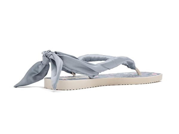 Badgley Mischka Wrenna