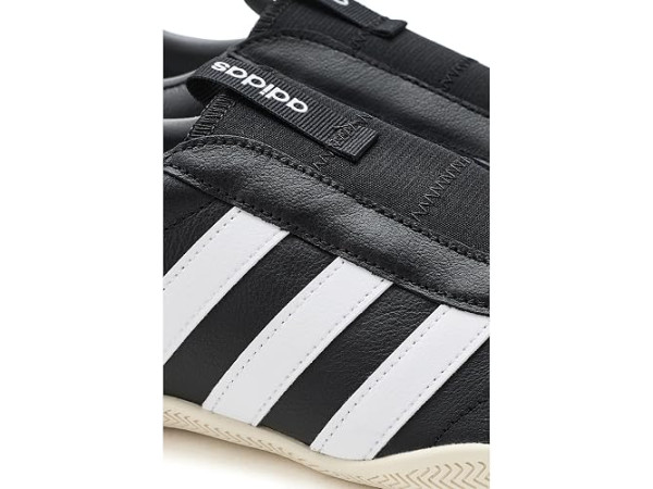 adidas Grand Court Low Slip On adidas Grand Court Low Slip On