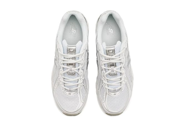 New Balance Classics U740v2 New Balance Classics U740v2