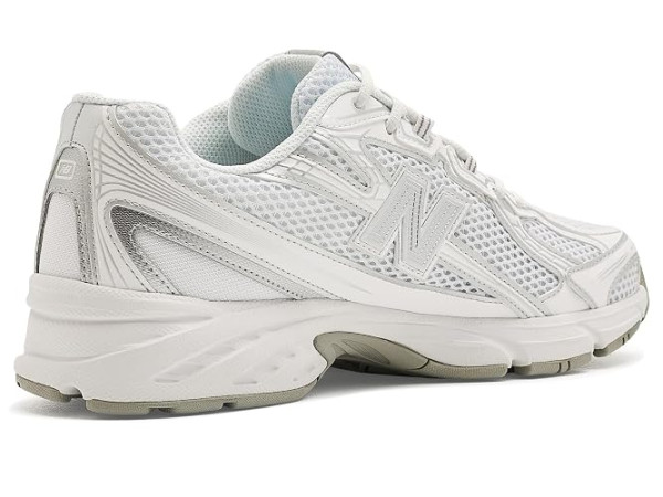 New Balance Classics U740v2 New Balance Classics U740v2