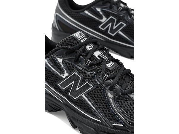 New Balance Classics U740v2 New Balance Classics U740v2