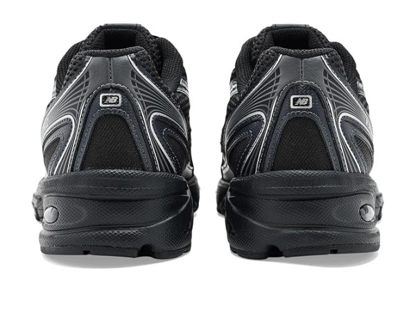 New Balance Classics U740v2 New Balance Classics U740v2