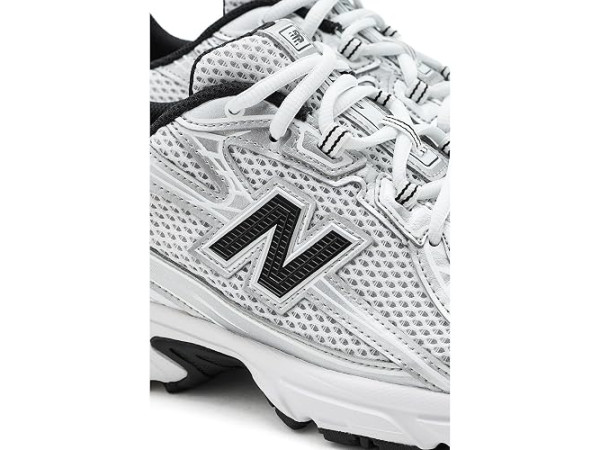 New Balance Classics U740v2 New Balance Classics U740v2