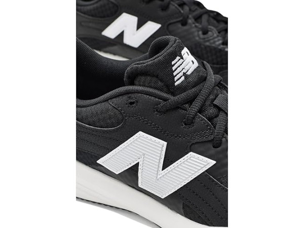 New Balance 696v7 New Balance 696v7