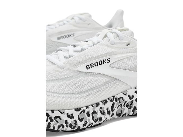 Brooks Revel 9 Brooks Revel 9