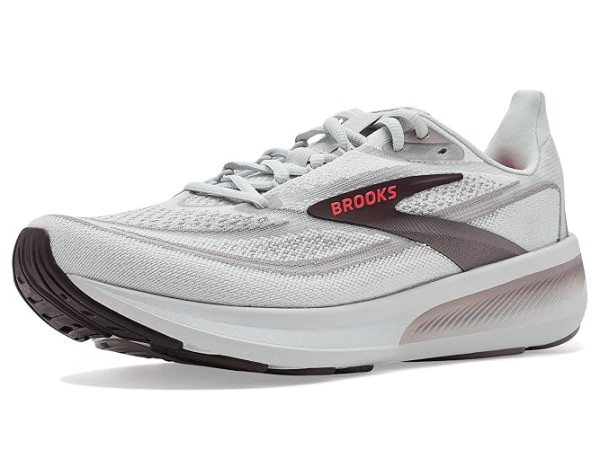 Brooks Revel 9