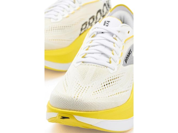 Brooks Hyperion Max 4 Brooks Hyperion Max 4