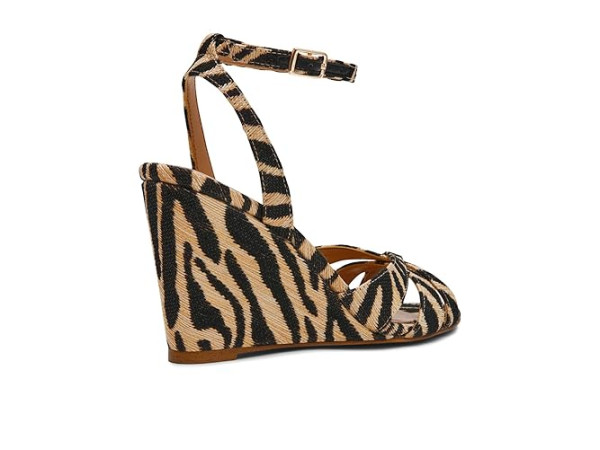 Steve Madden Harbor