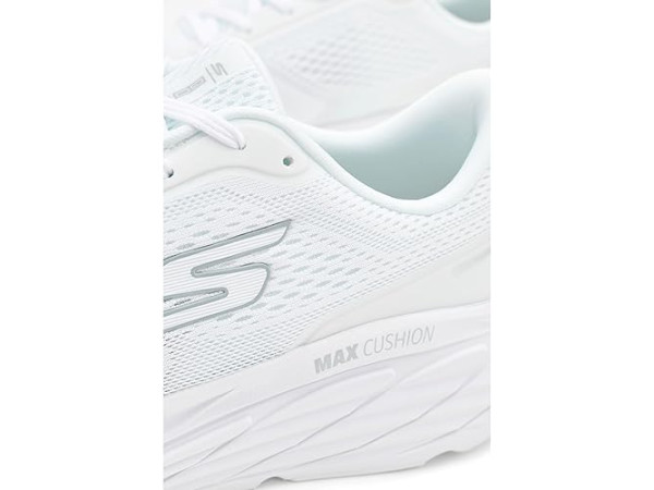SKECHERS Max Cushioning Elite 3