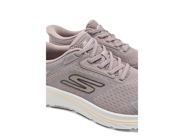 SKECHERS Go Run Consistent 3 Slip-Ins