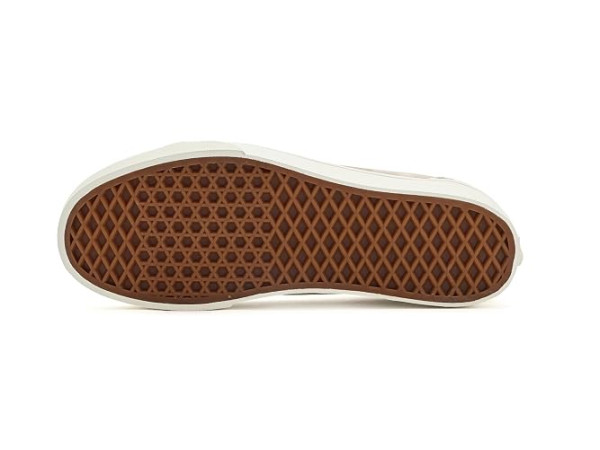 Vans Old Skool™ Stackform Vans Old Skool™ Stackform