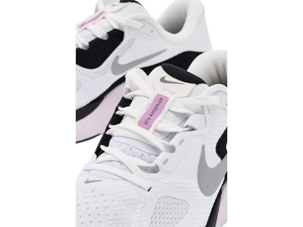 Nike Structure Plus